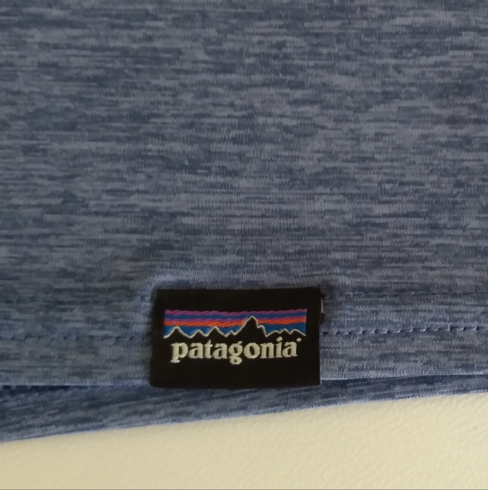 Like New! Patagonia Heathered Blue Crew Neck Athletic Long Sleeve Shirt - Picture 4 of 11
